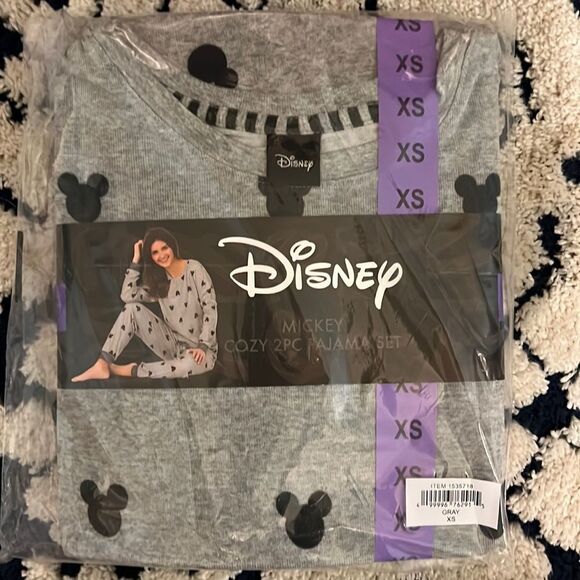 NWT Disney Mickey Character Ladies' 2-piece Lounge Set Sz XS NWT Grey & Black - Picture 1 of 7
